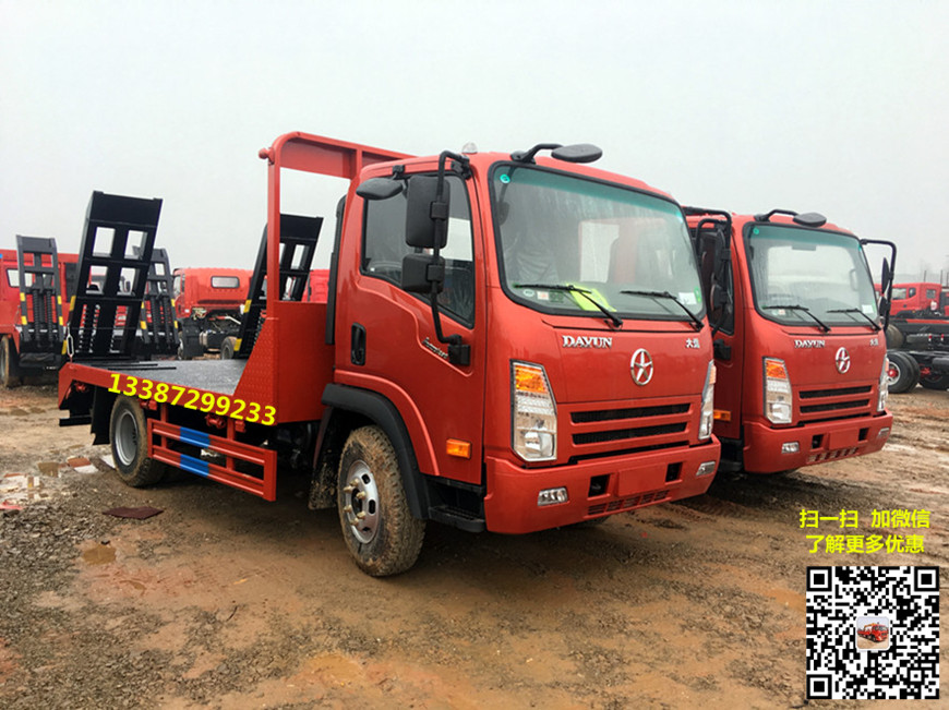 成都大運藍牌平板運輸車.jpg