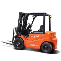 FE4P30/35Q四支點(diǎn)鋰電平衡重叉車(chē)，諾力電動(dòng)叉車(chē)